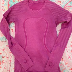 Lululemon Run Swiftly Tech Long Sleeve
Size 4